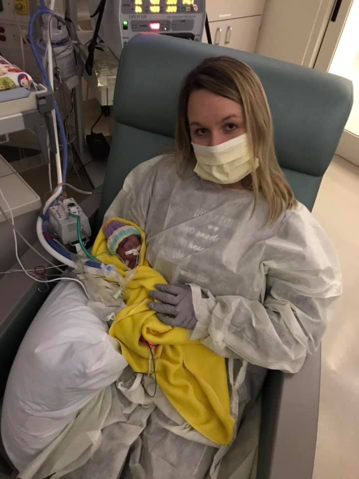 kabmrymom37daysold.jpg